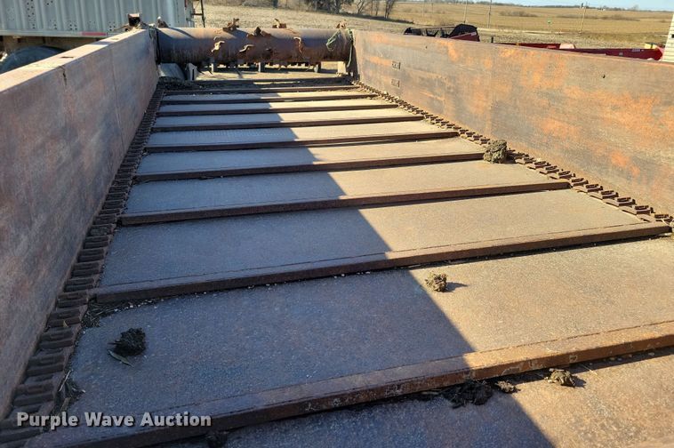 image for item DL7777 Kelly-Ryan  manure spreader