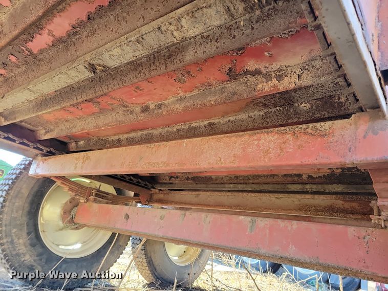 image for item DL7777 Kelly-Ryan  manure spreader