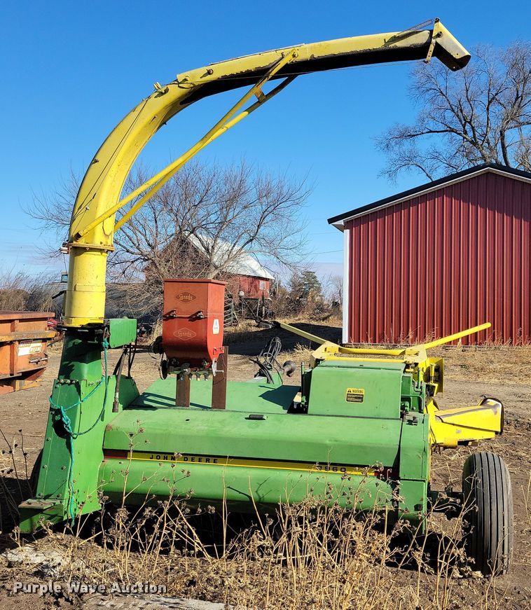 image for item DL7778 John Deere 3960  forage harvester