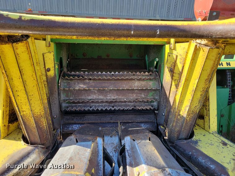 image for item DL7778 John Deere 3960  forage harvester