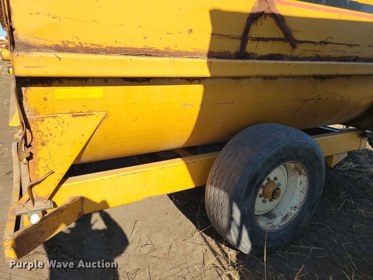 image for item DL7780 Knight 3130  feed mixer