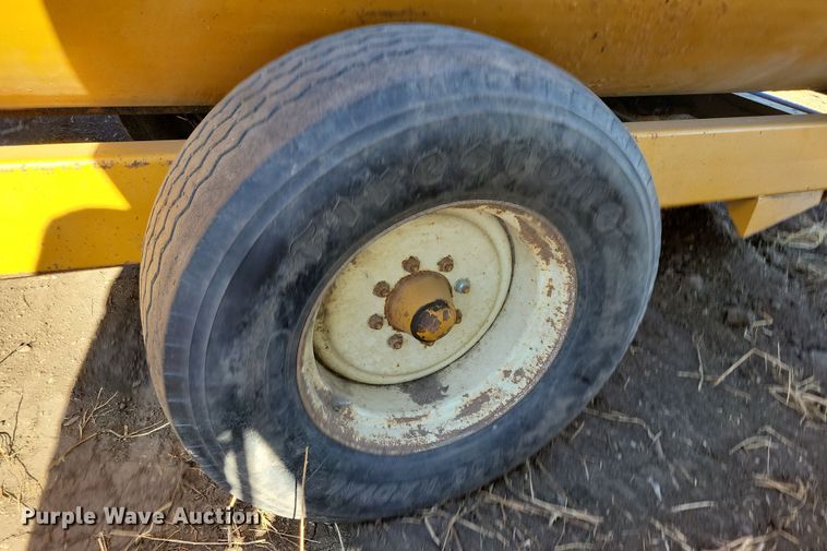 image for item DL7780 Knight 3130  feed mixer