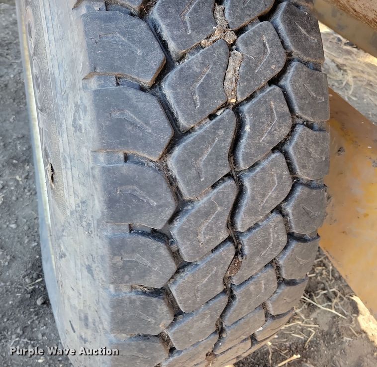 image for item DL7780 Knight 3130  feed mixer