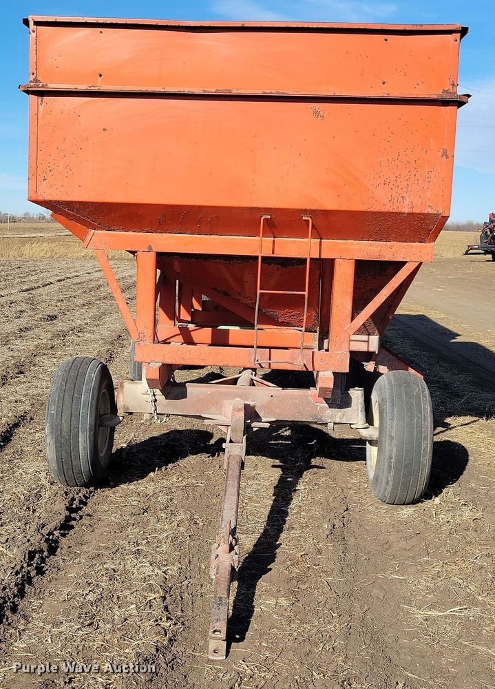 image for item DL7781 (2) Parker Killbros gravity wagons