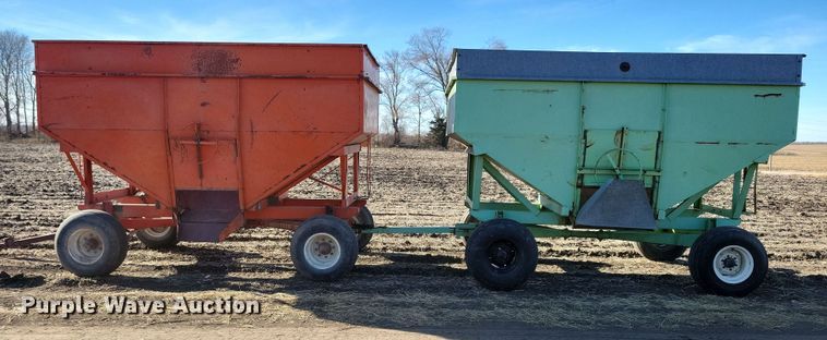 image for item DL7781 (2) Parker Killbros gravity wagons