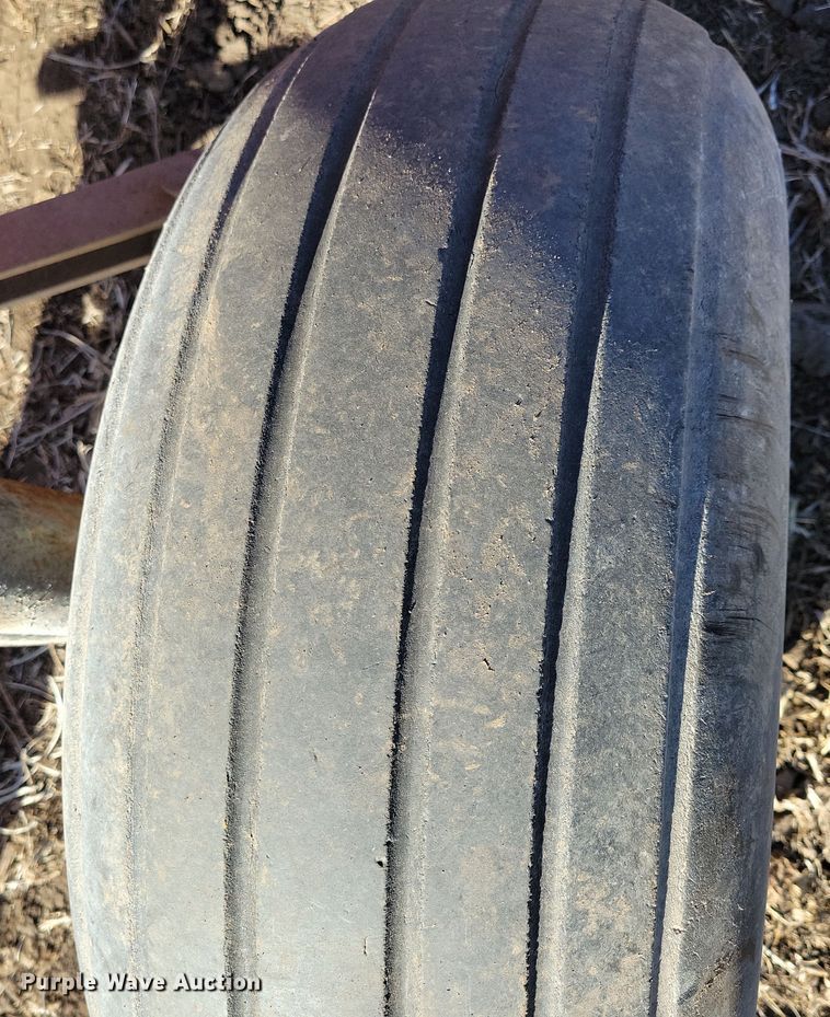 image for item DL7781 (2) Parker Killbros gravity wagons