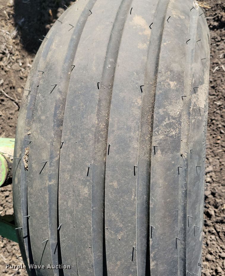 image for item DL7781 (2) Parker Killbros gravity wagons