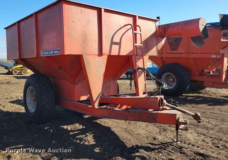 image for item DL7785 United Farm Tools 500  grain cart