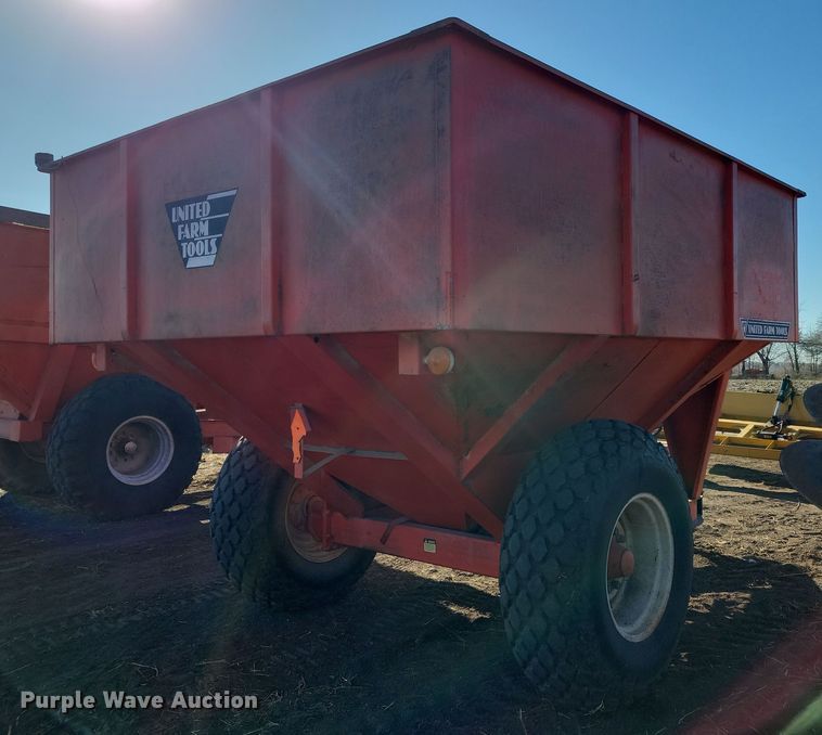 image for item DL7785 United Farm Tools 500  grain cart
