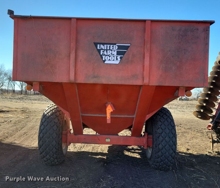 image for item DL7785 United Farm Tools 500  grain cart