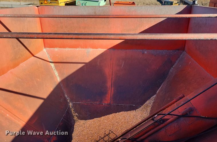 image for item DL7785 United Farm Tools 500  grain cart