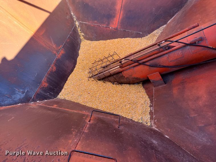 image for item DL7785 United Farm Tools 500  grain cart