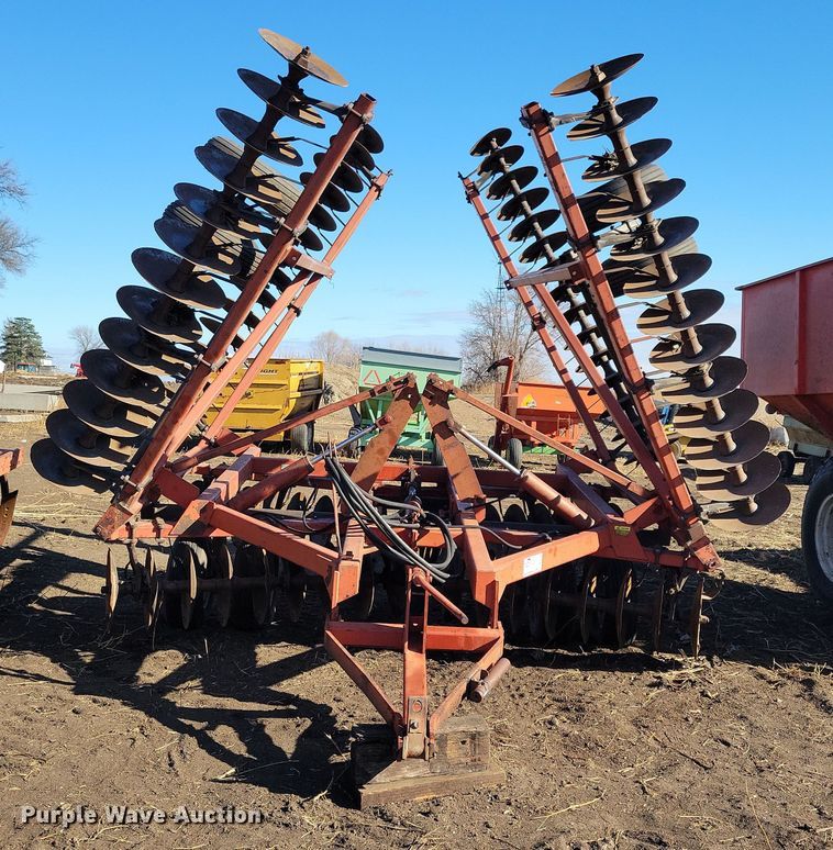 image for item DL7786 International 490  tandem disk