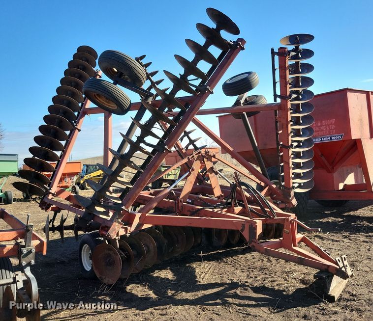 image for item DL7786 International 490  tandem disk