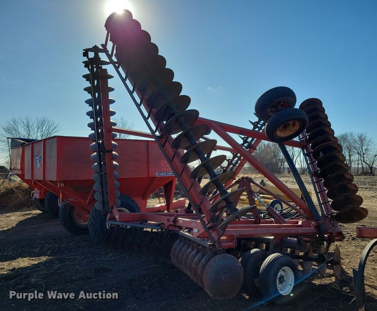 image for item DL7786 International 490  tandem disk