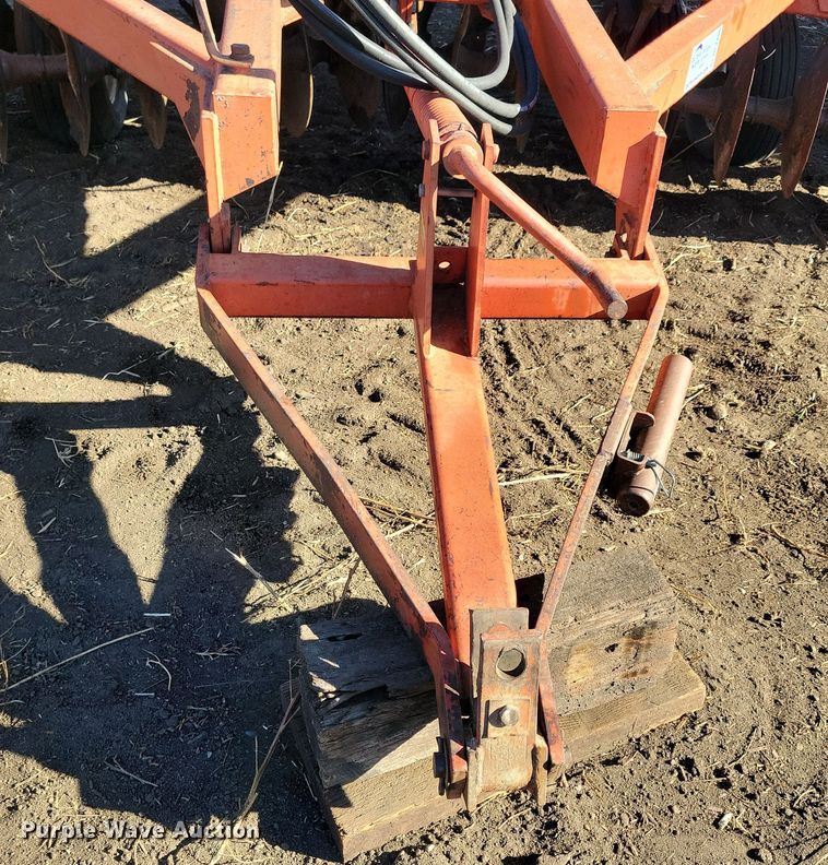 image for item DL7786 International 490  tandem disk