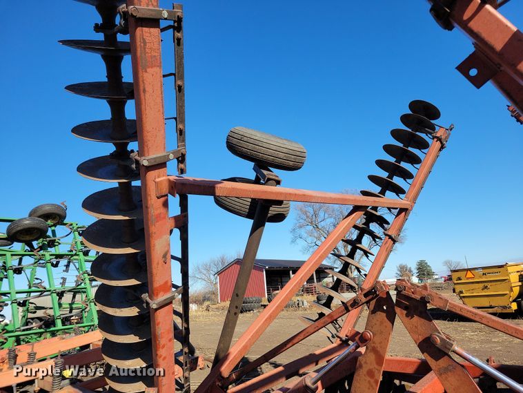 image for item DL7786 International 490  tandem disk