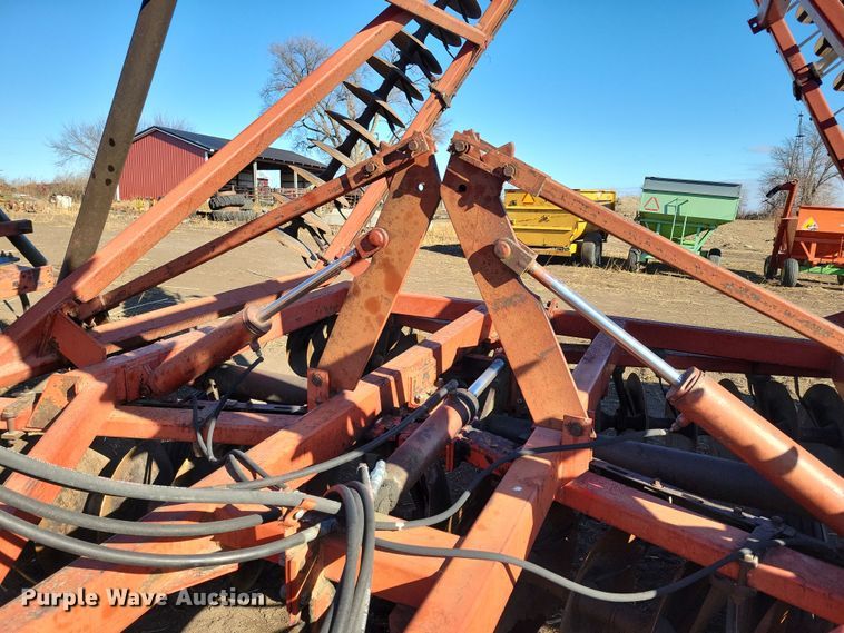 image for item DL7786 International 490  tandem disk