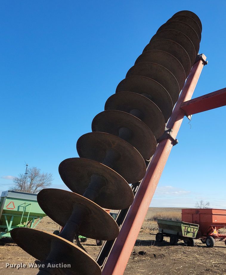 image for item DL7786 International 490  tandem disk