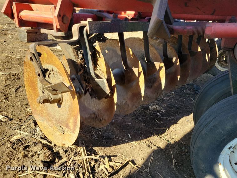 image for item DL7786 International 490  tandem disk