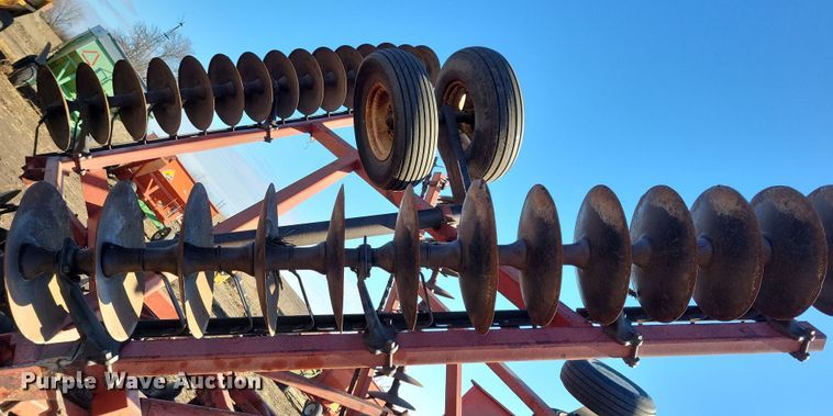 image for item DL7786 International 490  tandem disk