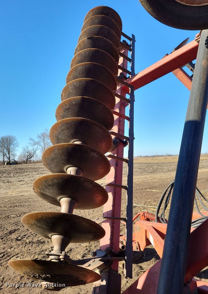 image for item DL7786 International 490  tandem disk