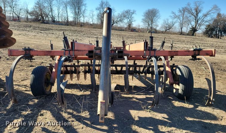 image for item DL7787 Allis Chalmers 1500  disk ripper