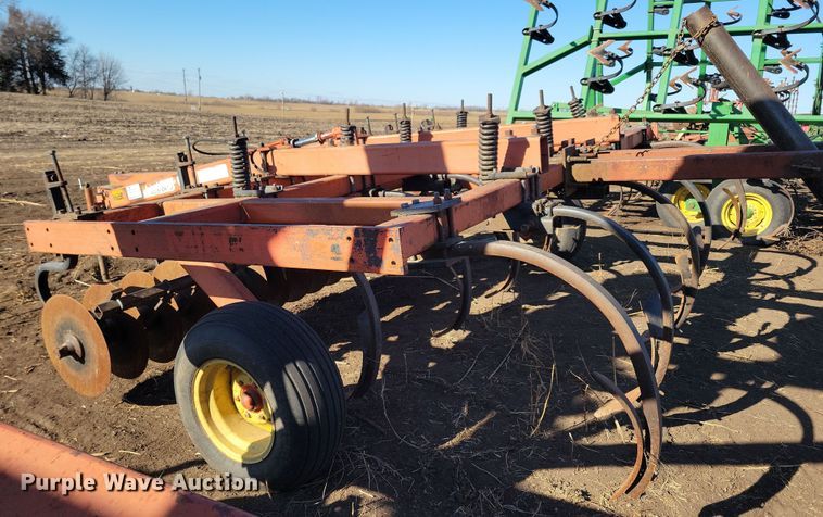 image for item DL7787 Allis Chalmers 1500  disk ripper