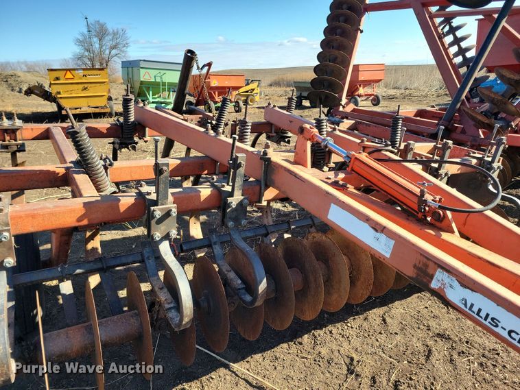 image for item DL7787 Allis Chalmers 1500  disk ripper