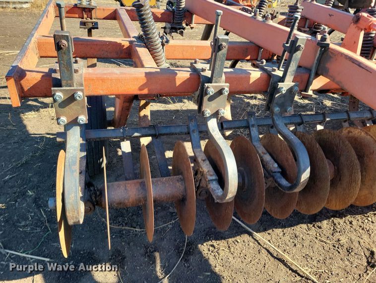 image for item DL7787 Allis Chalmers 1500  disk ripper