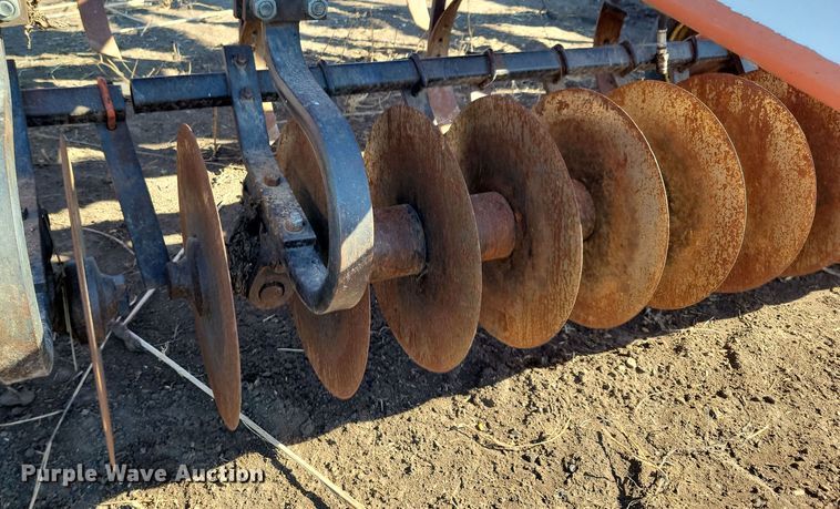 image for item DL7787 Allis Chalmers 1500  disk ripper