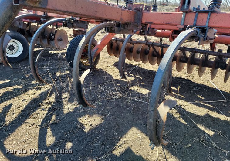 image for item DL7787 Allis Chalmers 1500  disk ripper