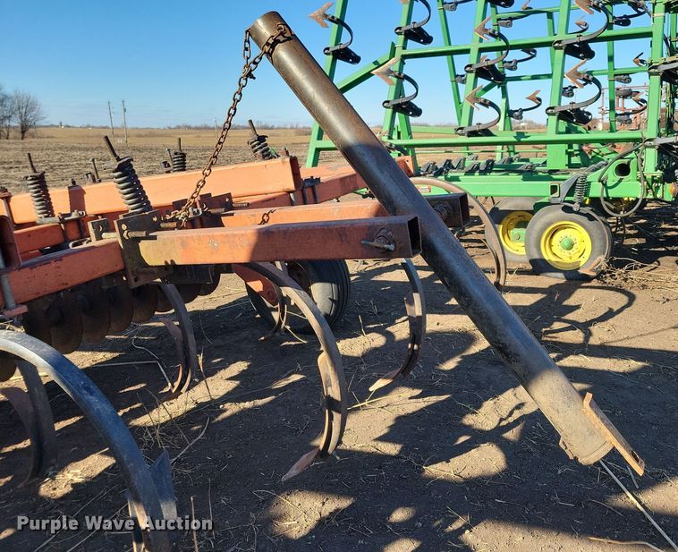 image for item DL7787 Allis Chalmers 1500  disk ripper