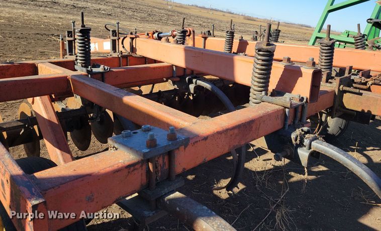 image for item DL7787 Allis Chalmers 1500  disk ripper