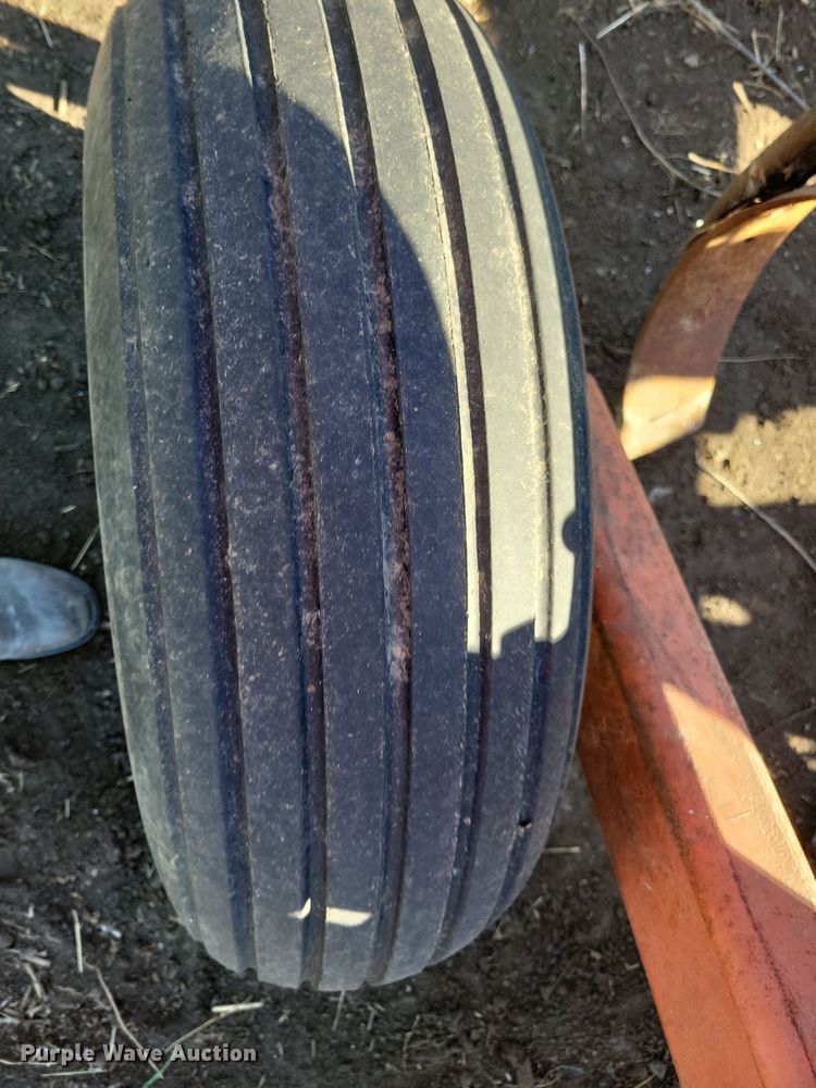 image for item DL7787 Allis Chalmers 1500  disk ripper