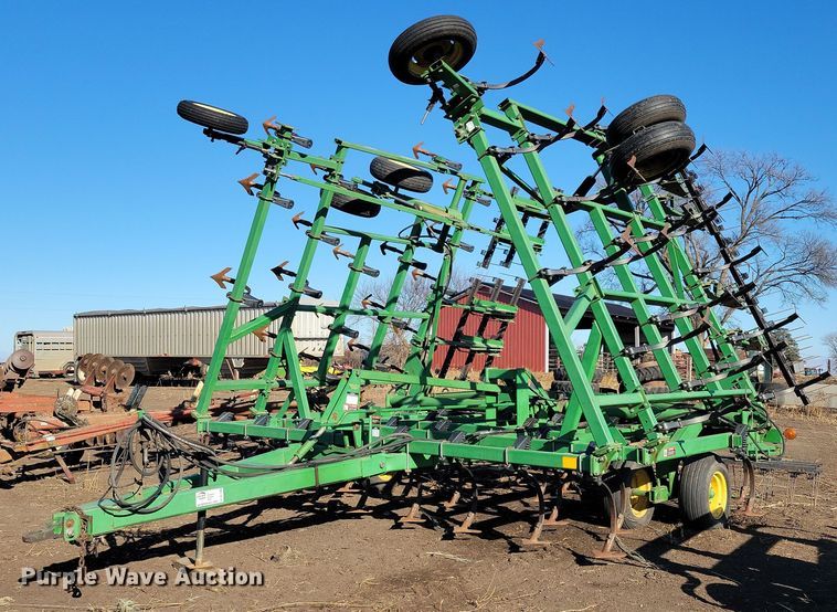 image for item DL7788 John Deere  field cultivator