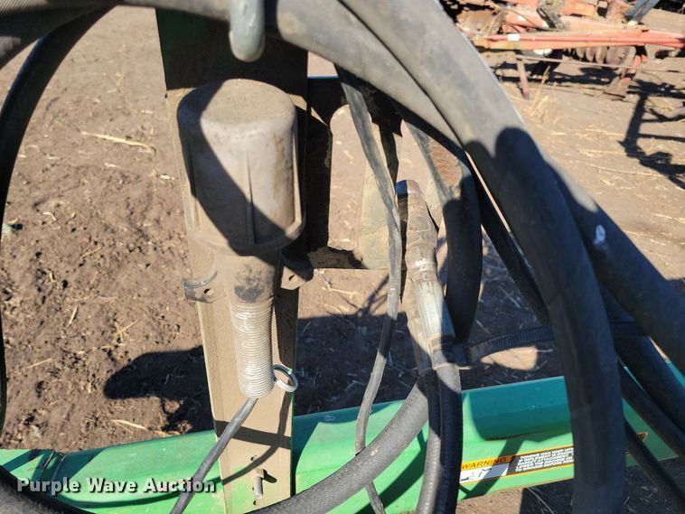 image for item DL7788 John Deere  field cultivator