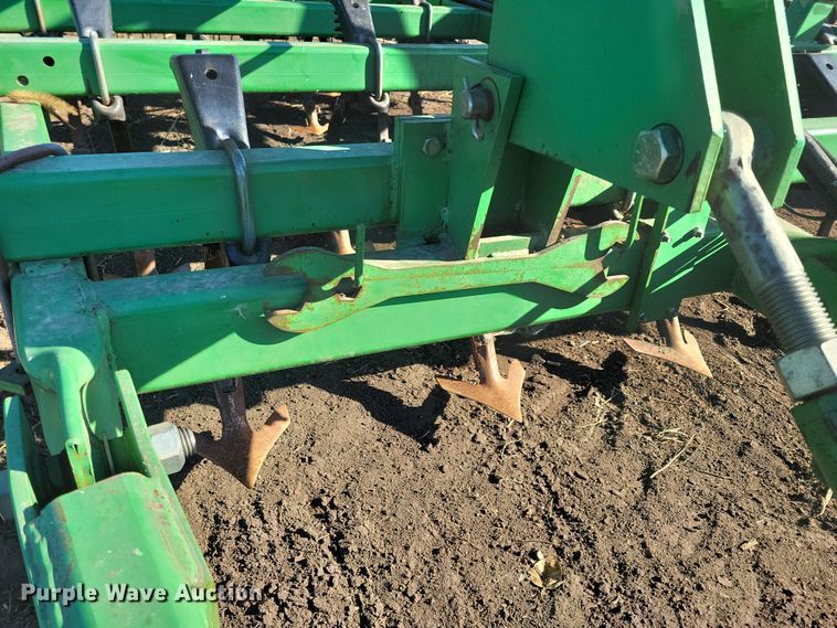 image for item DL7788 John Deere  field cultivator