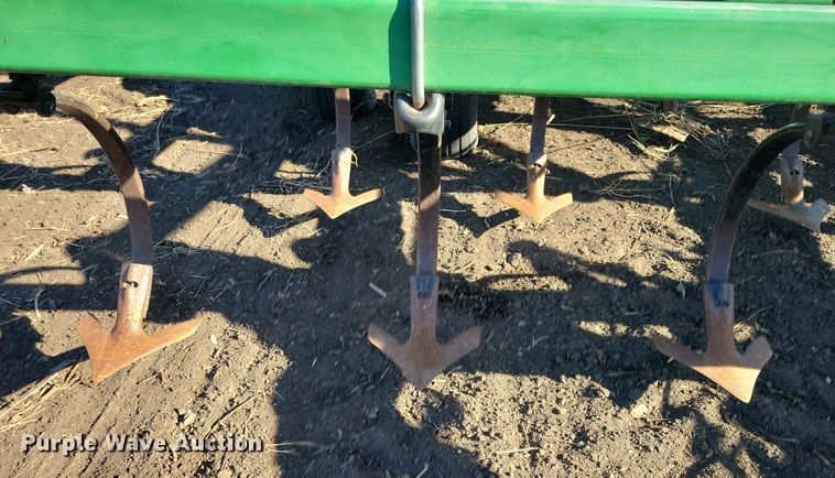 image for item DL7788 John Deere  field cultivator