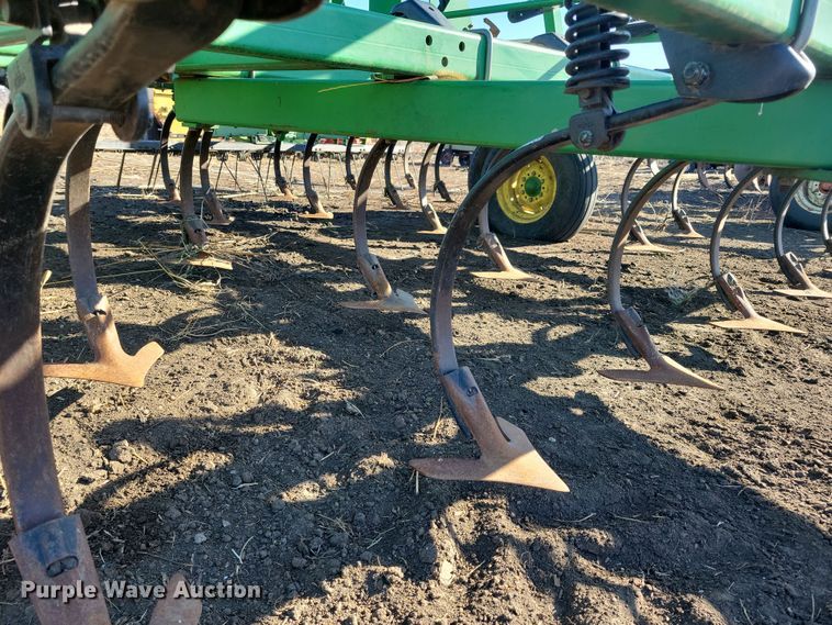 image for item DL7788 John Deere  field cultivator