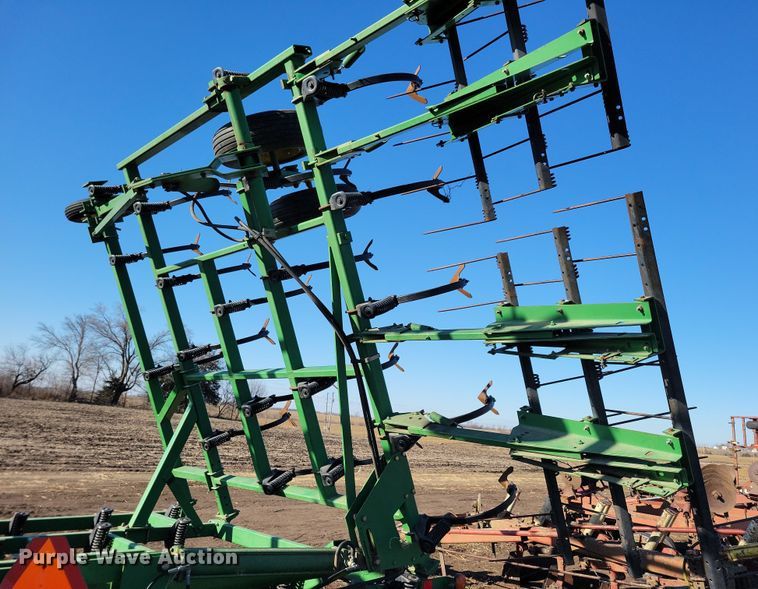 image for item DL7788 John Deere  field cultivator