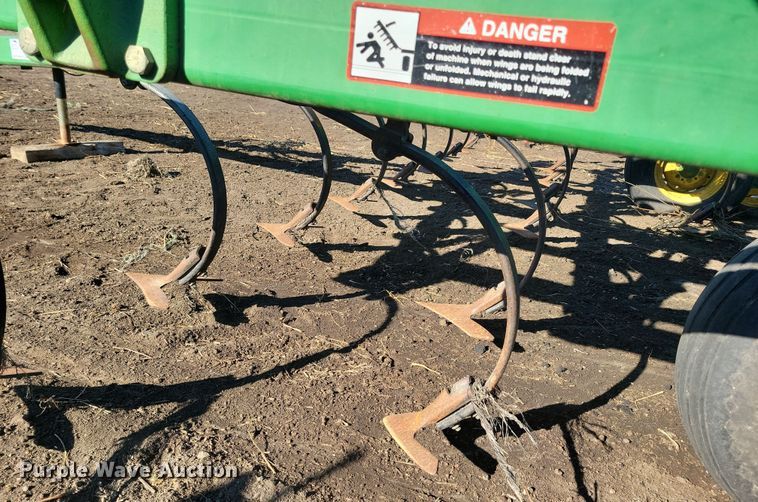 image for item DL7788 John Deere  field cultivator