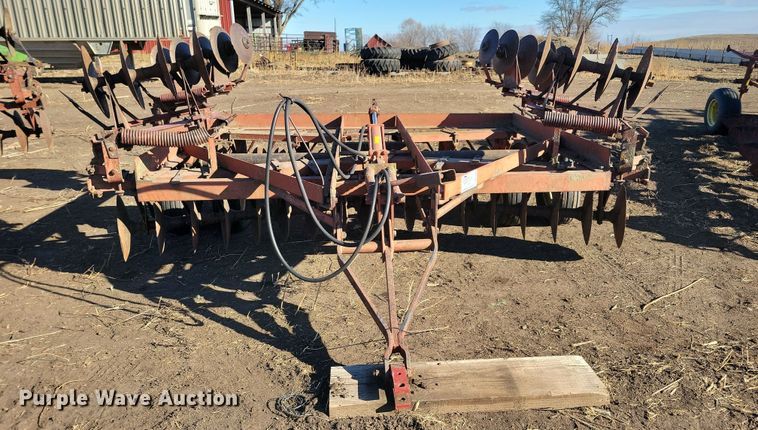 image for item DL7790 International  tandem disk