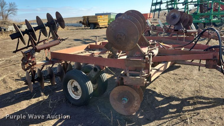 image for item DL7790 International  tandem disk