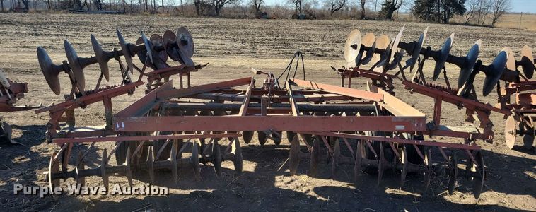 image for item DL7790 International  tandem disk