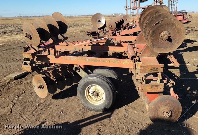 image for item DL7790 International  tandem disk