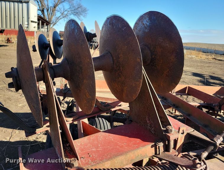 image for item DL7790 International  tandem disk