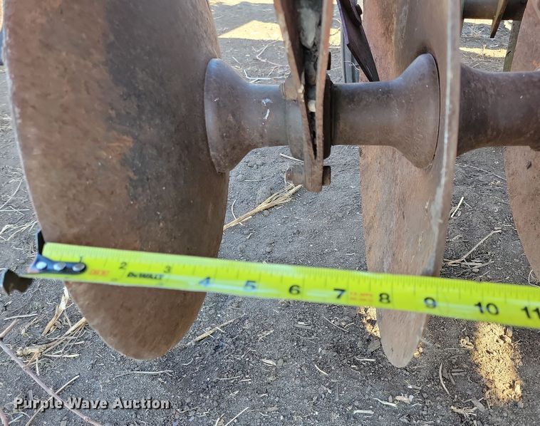 image for item DL7790 International  tandem disk