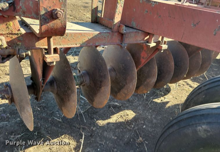 image for item DL7790 International  tandem disk