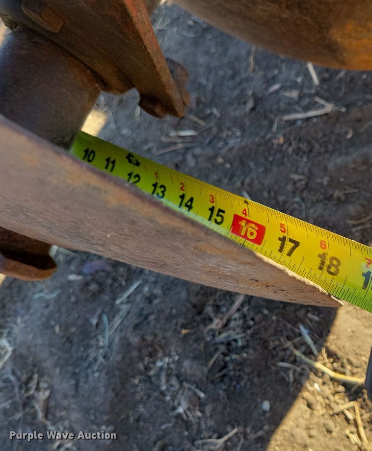 image for item DL7790 International  tandem disk